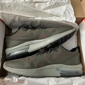 Men’s Nike Air Max Fury